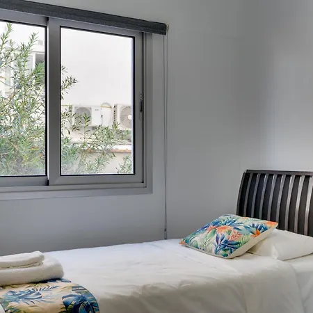 Appartement Parrots Paradise 100m From Finikoudes Beachfront *